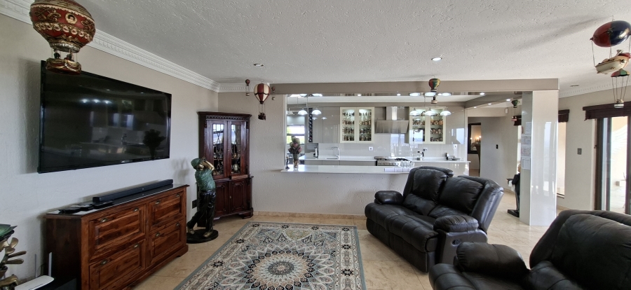 5 Bedroom Property for Sale in Noordheuwel Gauteng