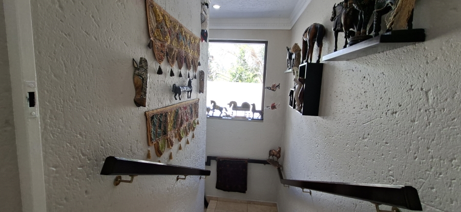 5 Bedroom Property for Sale in Noordheuwel Gauteng