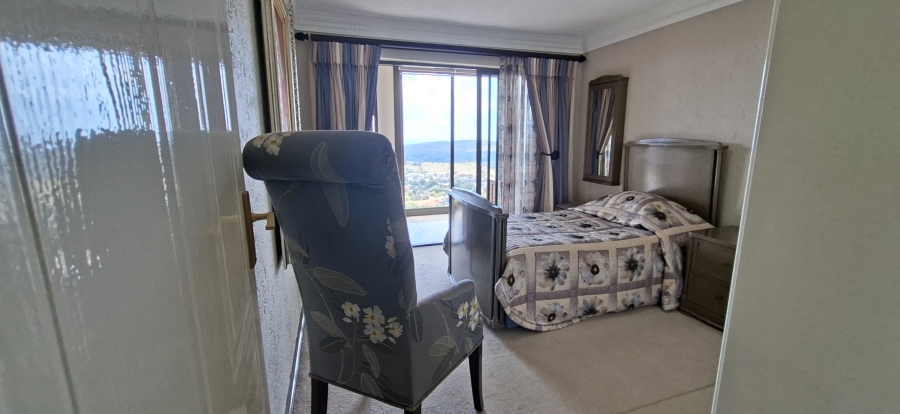 5 Bedroom Property for Sale in Noordheuwel Gauteng