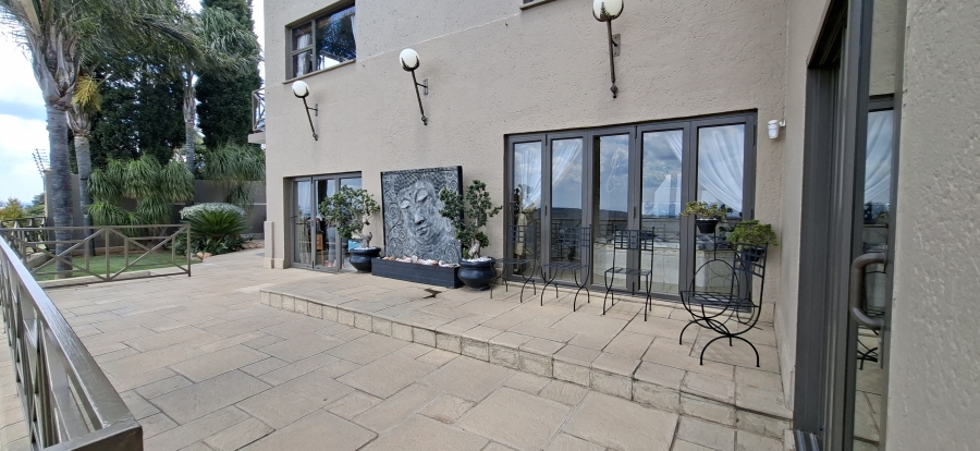 5 Bedroom Property for Sale in Noordheuwel Gauteng