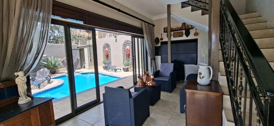 5 Bedroom Property for Sale in Noordheuwel Gauteng