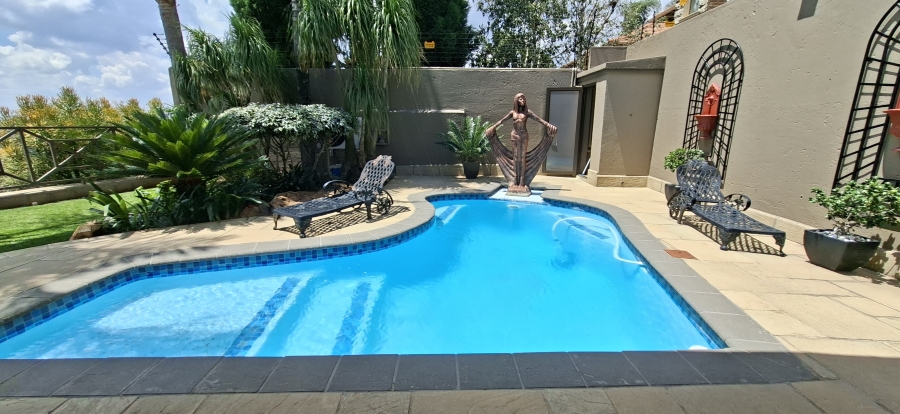 5 Bedroom Property for Sale in Noordheuwel Gauteng