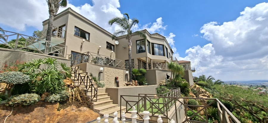 5 Bedroom Property for Sale in Noordheuwel Gauteng