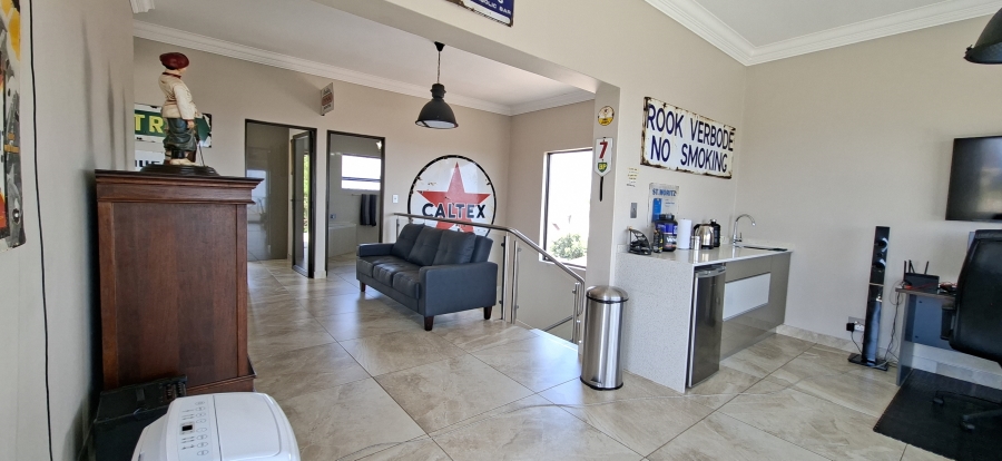 5 Bedroom Property for Sale in Noordheuwel Gauteng