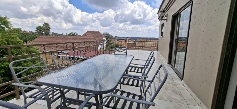 5 Bedroom Property for Sale in Noordheuwel Gauteng