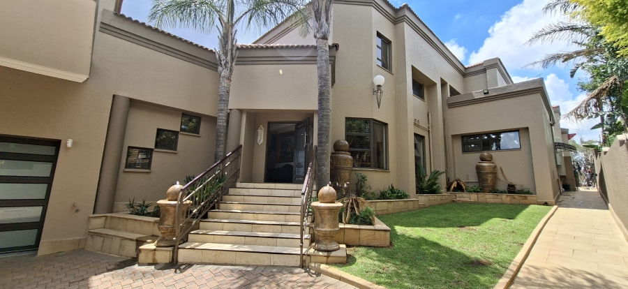 5 Bedroom Property for Sale in Noordheuwel Gauteng