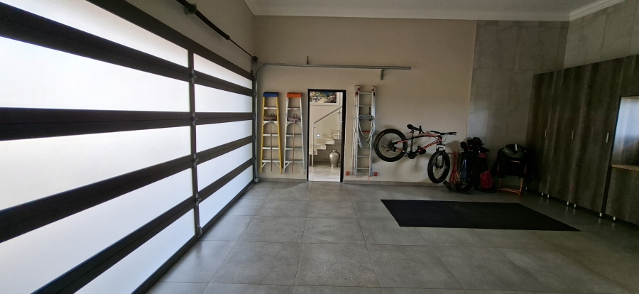 5 Bedroom Property for Sale in Noordheuwel Gauteng