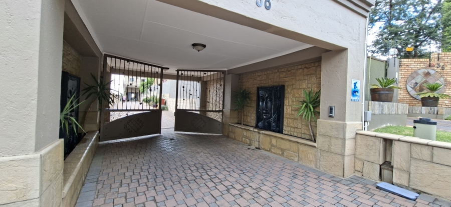 5 Bedroom Property for Sale in Noordheuwel Gauteng