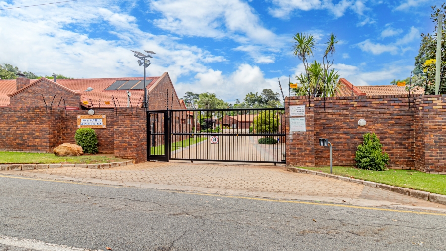 3 Bedroom Property for Sale in Florida Hills Gauteng