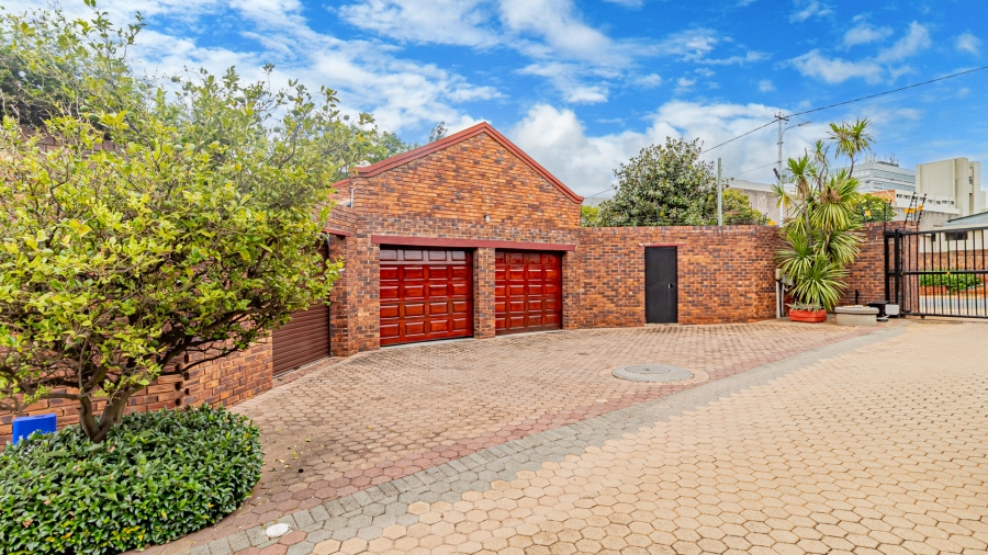 3 Bedroom Property for Sale in Florida Hills Gauteng