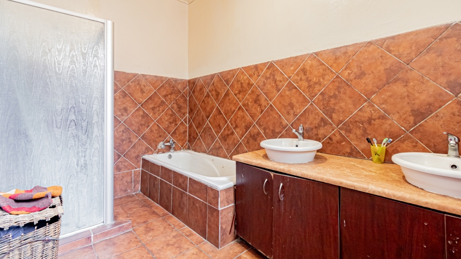 3 Bedroom Property for Sale in Florida Hills Gauteng