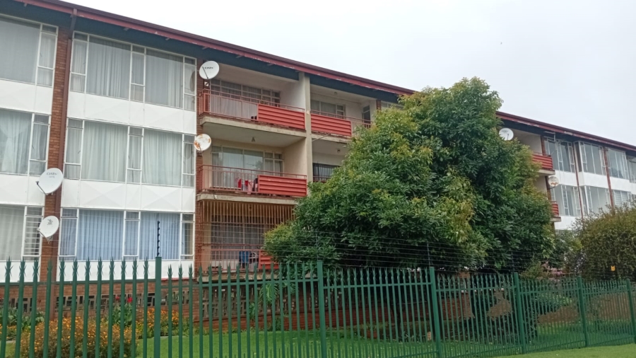 2 Bedroom Property for Sale in Florida Gauteng