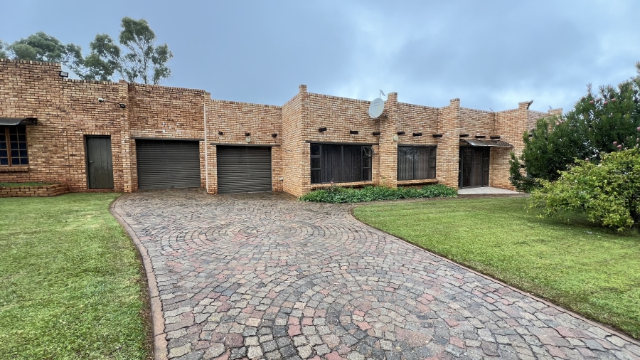 3 Bedroom Property for Sale in Greenhills Gauteng