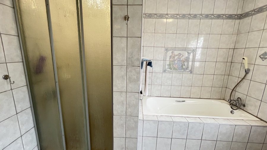 3 Bedroom Property for Sale in Greenhills Gauteng