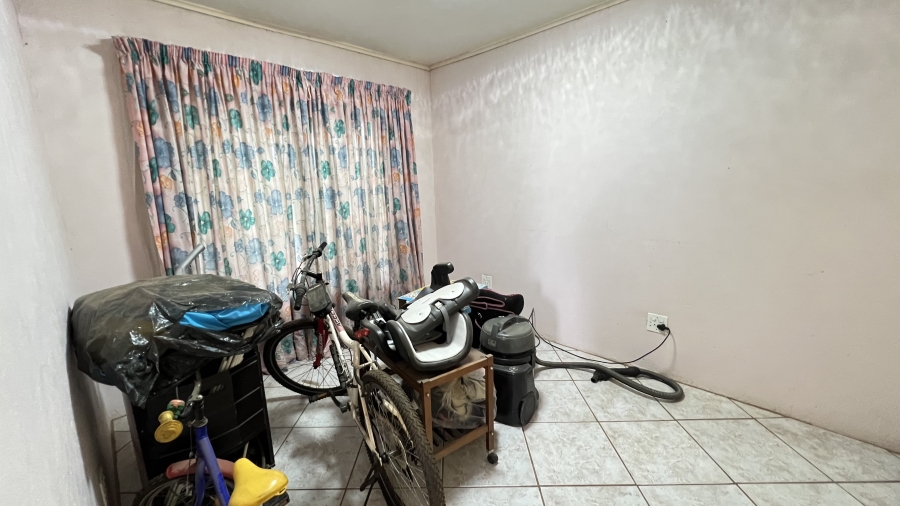 3 Bedroom Property for Sale in Greenhills Gauteng