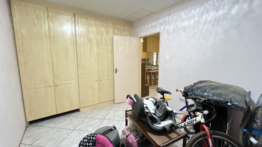 3 Bedroom Property for Sale in Greenhills Gauteng