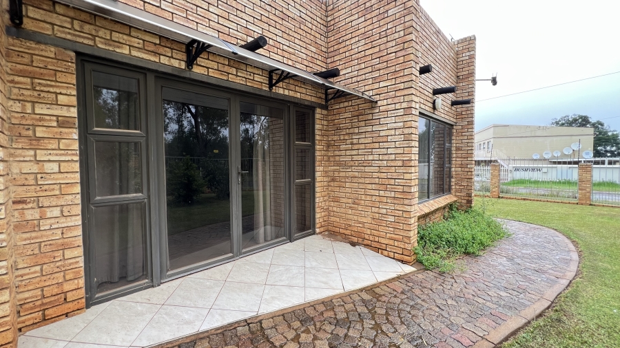 3 Bedroom Property for Sale in Greenhills Gauteng