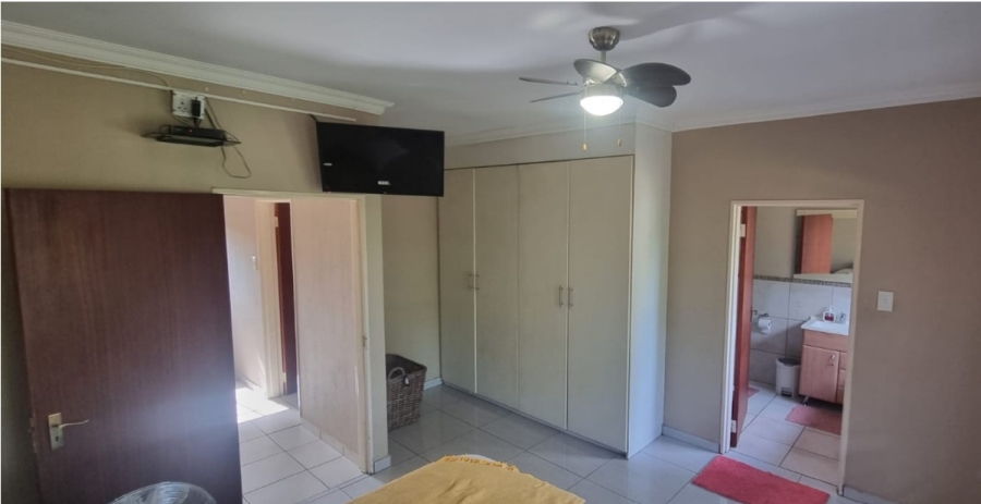 2 Bedroom Property for Sale in Willowbrook Gauteng