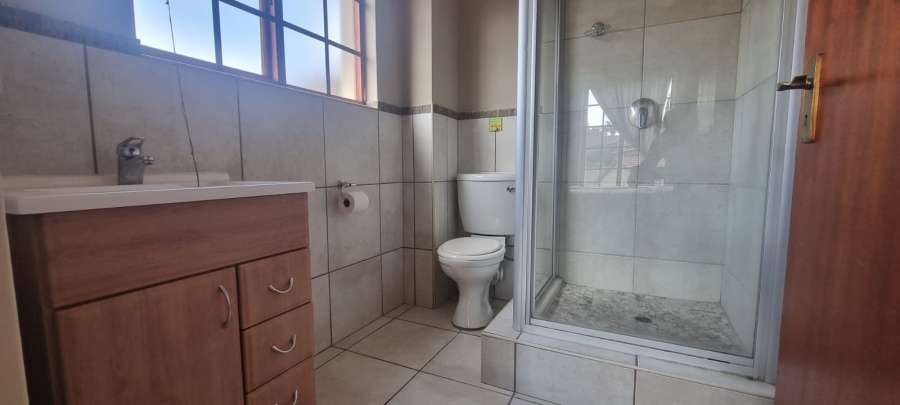 2 Bedroom Property for Sale in Willowbrook Gauteng