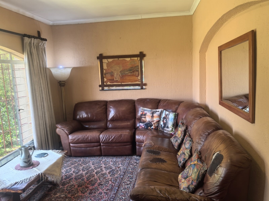 5 Bedroom Property for Sale in Helderkruin Gauteng