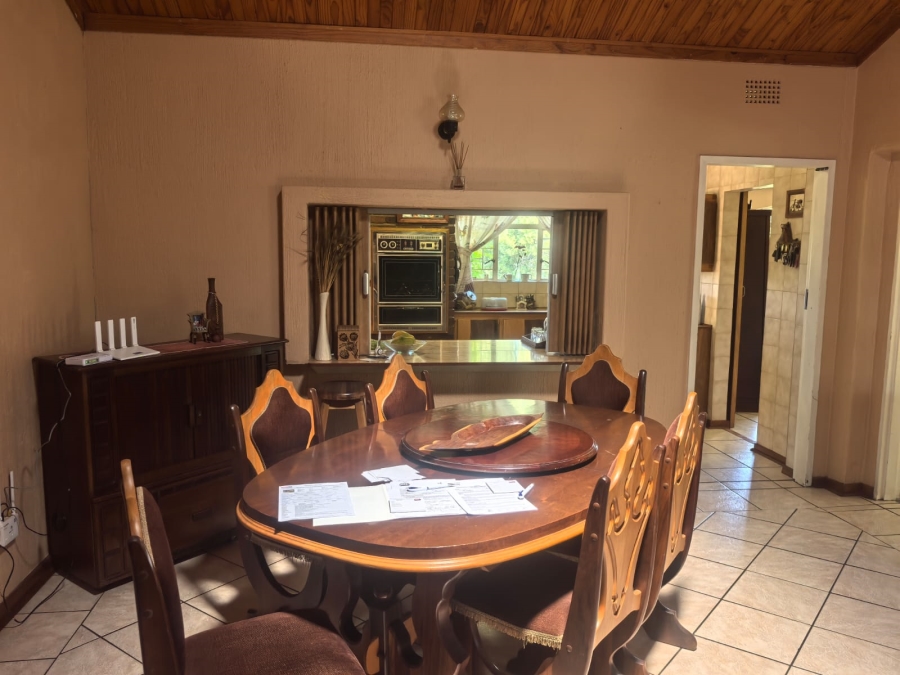 5 Bedroom Property for Sale in Helderkruin Gauteng