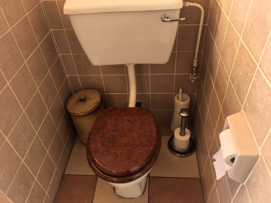 5 Bedroom Property for Sale in Helderkruin Gauteng