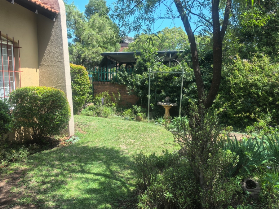 5 Bedroom Property for Sale in Helderkruin Gauteng