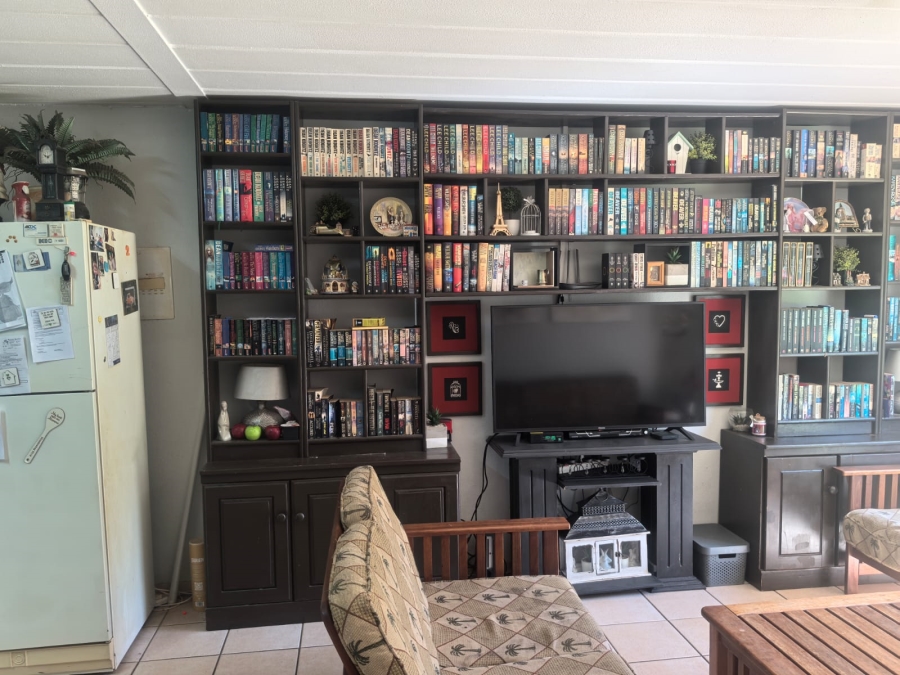 3 Bedroom Property for Sale in Roodekrans Gauteng