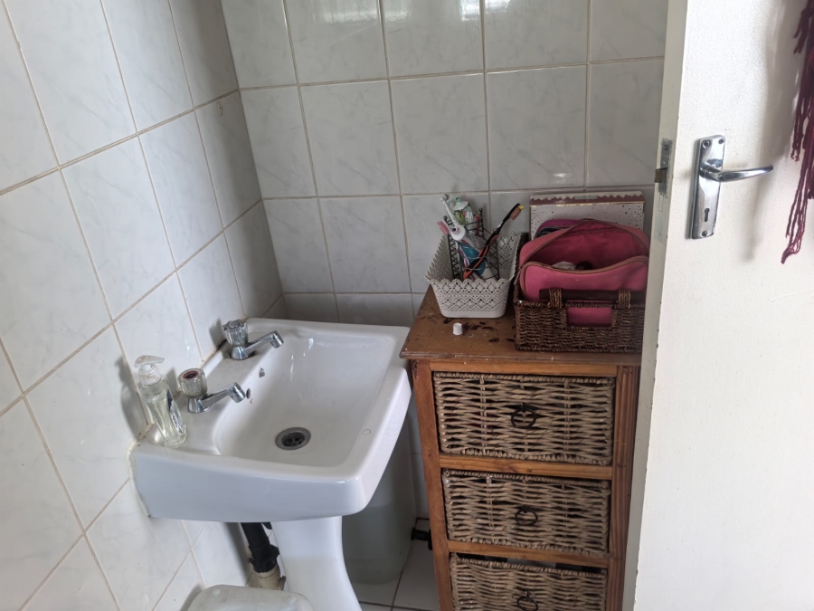 3 Bedroom Property for Sale in Roodekrans Gauteng