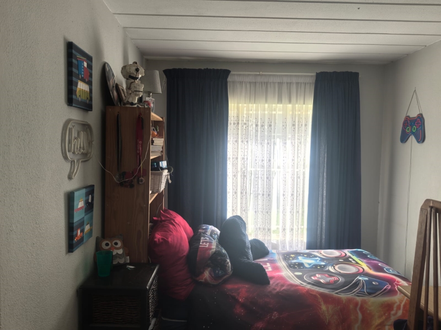 3 Bedroom Property for Sale in Roodekrans Gauteng