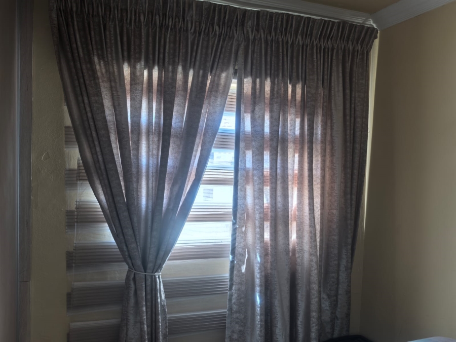 4 Bedroom Property for Sale in Witpoortjie Gauteng