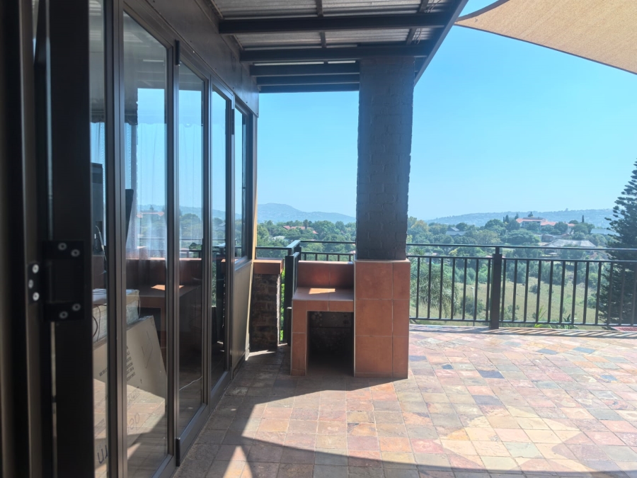 4 Bedroom Property for Sale in Wilro Park Gauteng