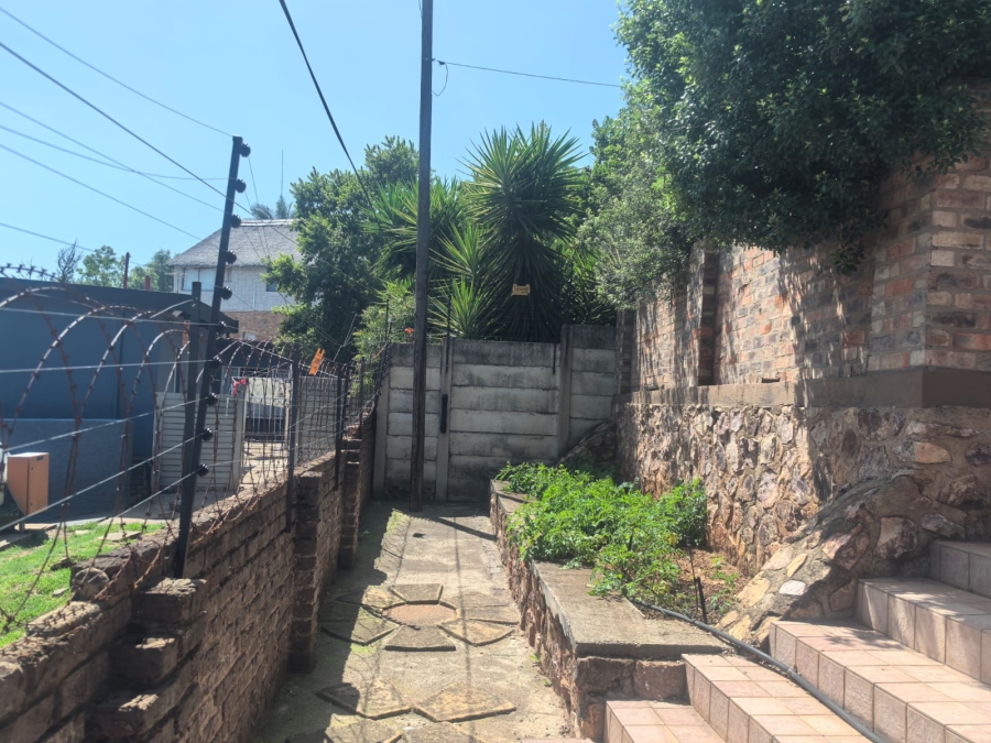 4 Bedroom Property for Sale in Wilro Park Gauteng