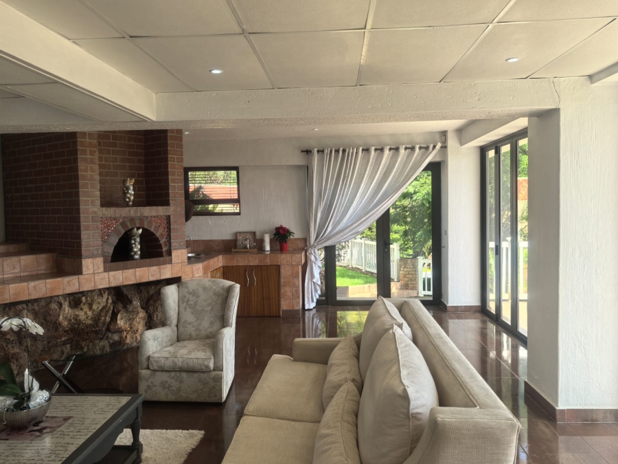 4 Bedroom Property for Sale in Wilro Park Gauteng