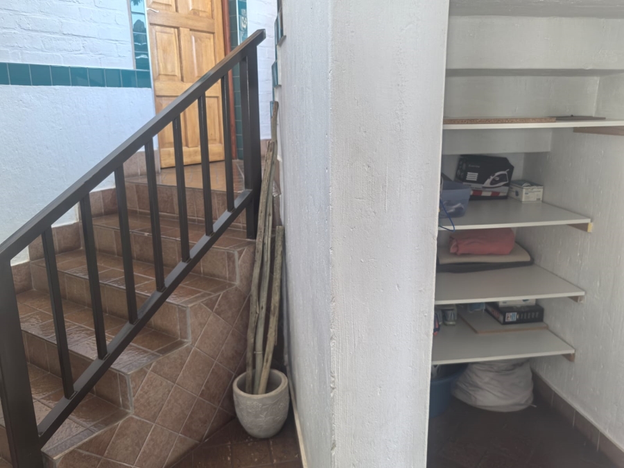 4 Bedroom Property for Sale in Wilro Park Gauteng