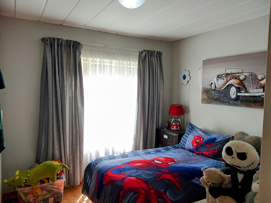 3 Bedroom Property for Sale in Roodekrans Gauteng