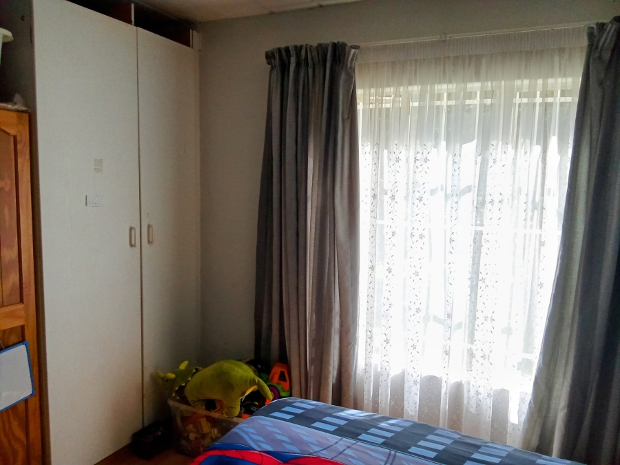 3 Bedroom Property for Sale in Roodekrans Gauteng