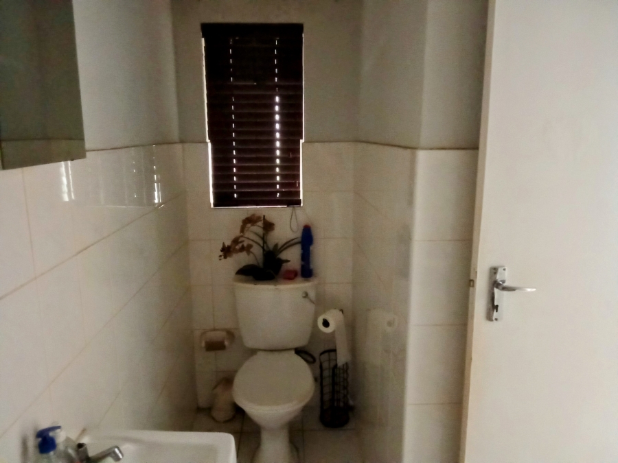 3 Bedroom Property for Sale in Roodekrans Gauteng