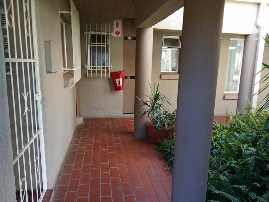 3 Bedroom Property for Sale in Roodekrans Gauteng