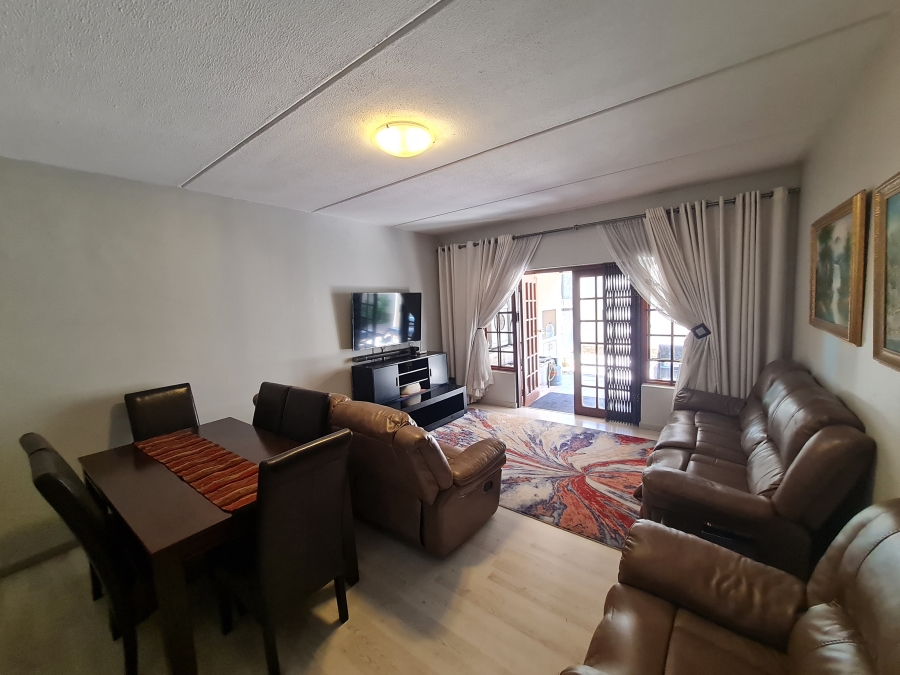 2 Bedroom Property for Sale in Northwold Gauteng