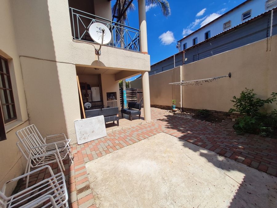 2 Bedroom Property for Sale in Northwold Gauteng