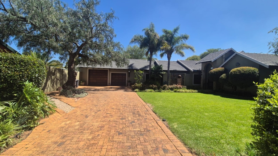 4 Bedroom Property for Sale in Greenhills Gauteng