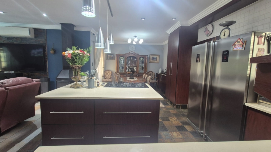 4 Bedroom Property for Sale in Greenhills Gauteng