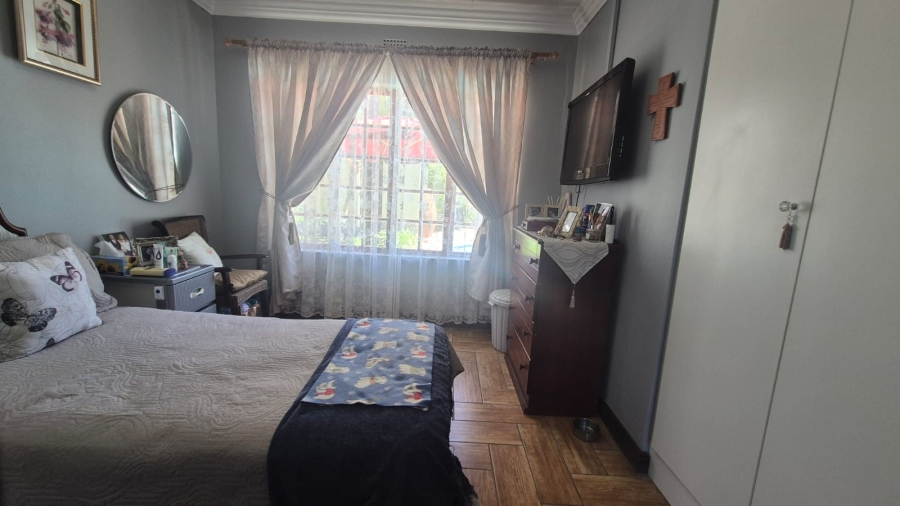 4 Bedroom Property for Sale in Greenhills Gauteng