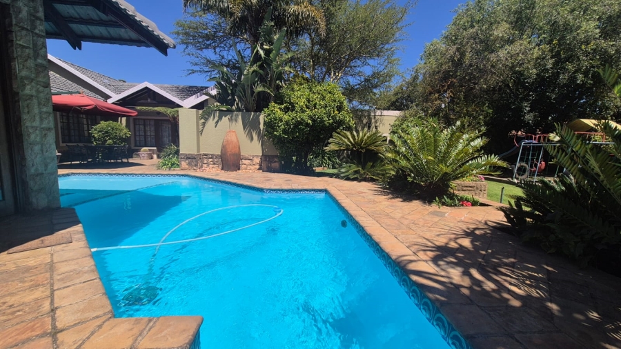 4 Bedroom Property for Sale in Greenhills Gauteng