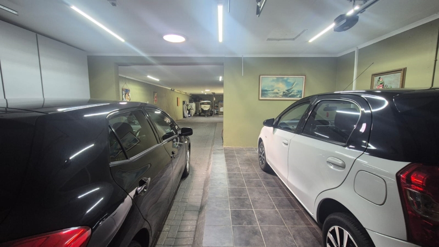 4 Bedroom Property for Sale in Greenhills Gauteng