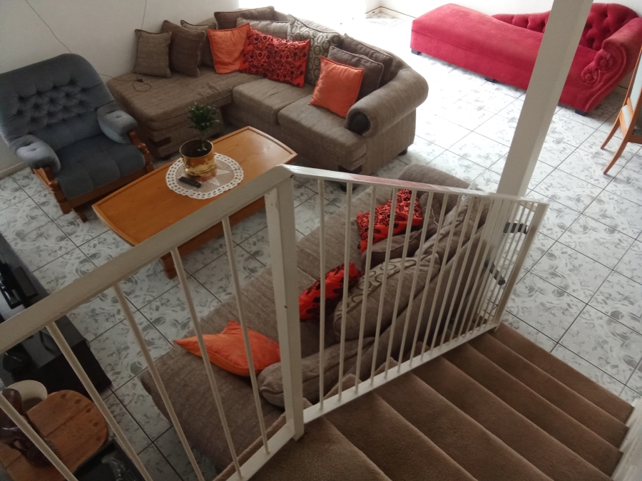 3 Bedroom Property for Sale in Florida Lake Gauteng