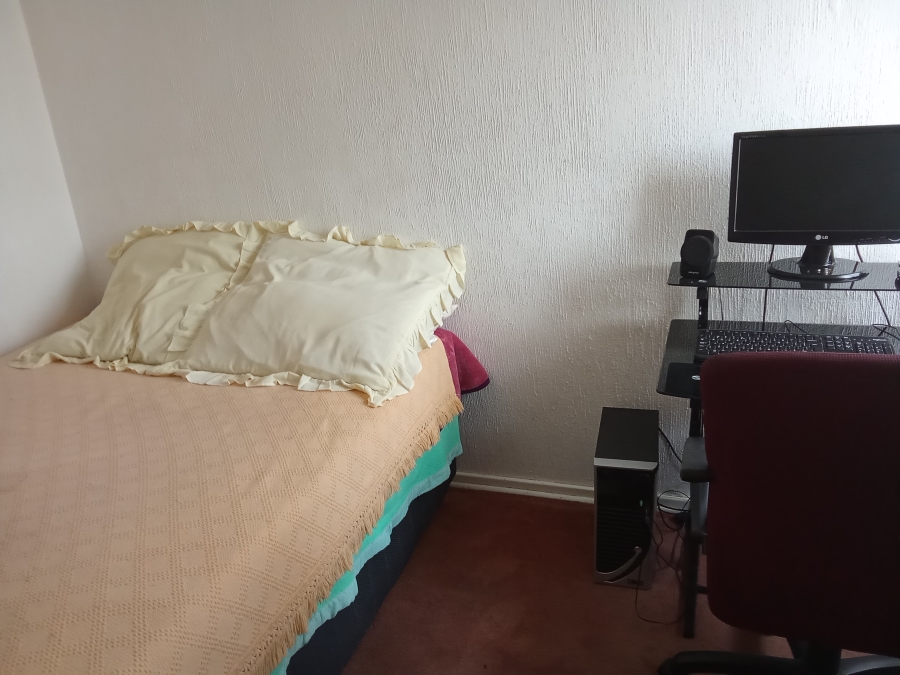 3 Bedroom Property for Sale in Florida Lake Gauteng