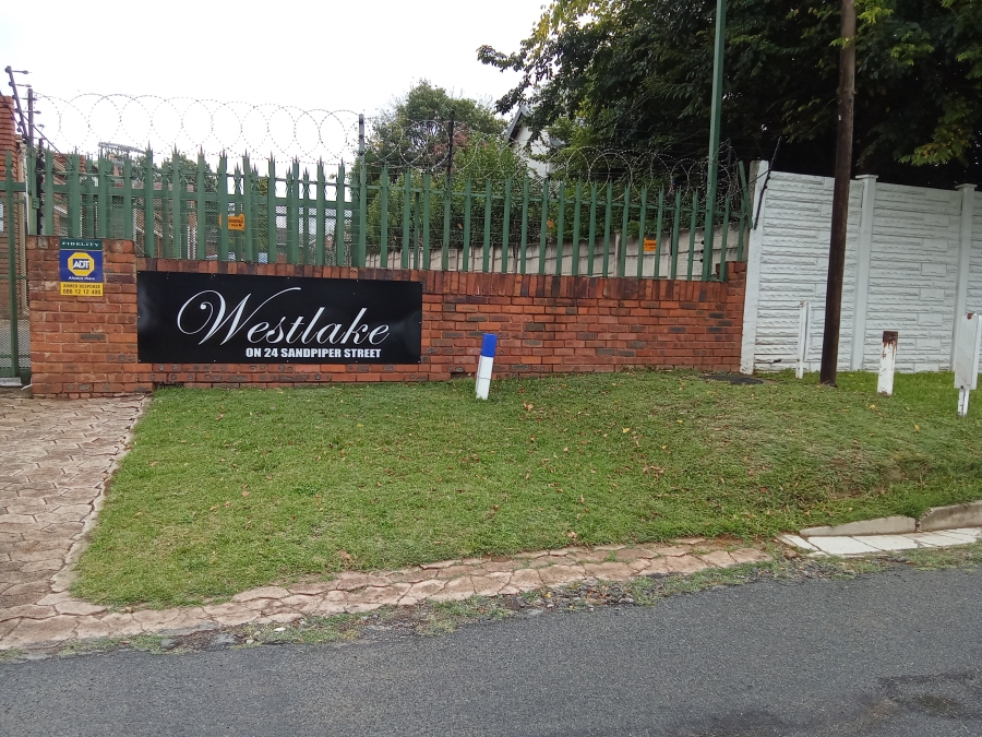 3 Bedroom Property for Sale in Florida Lake Gauteng