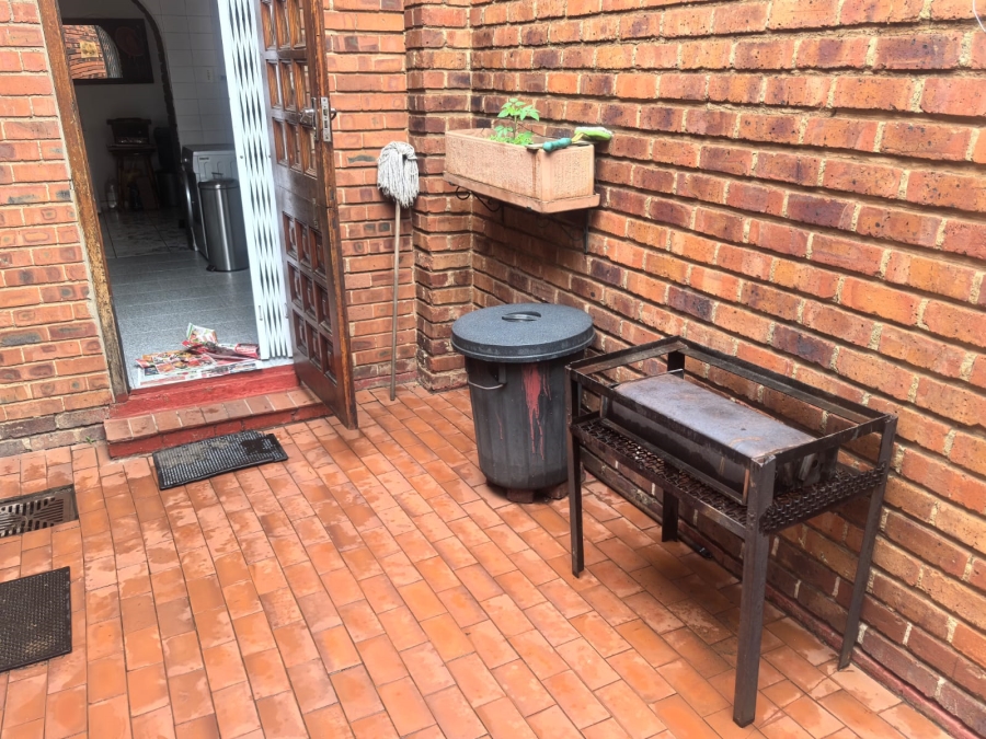 3 Bedroom Property for Sale in Florida Lake Gauteng